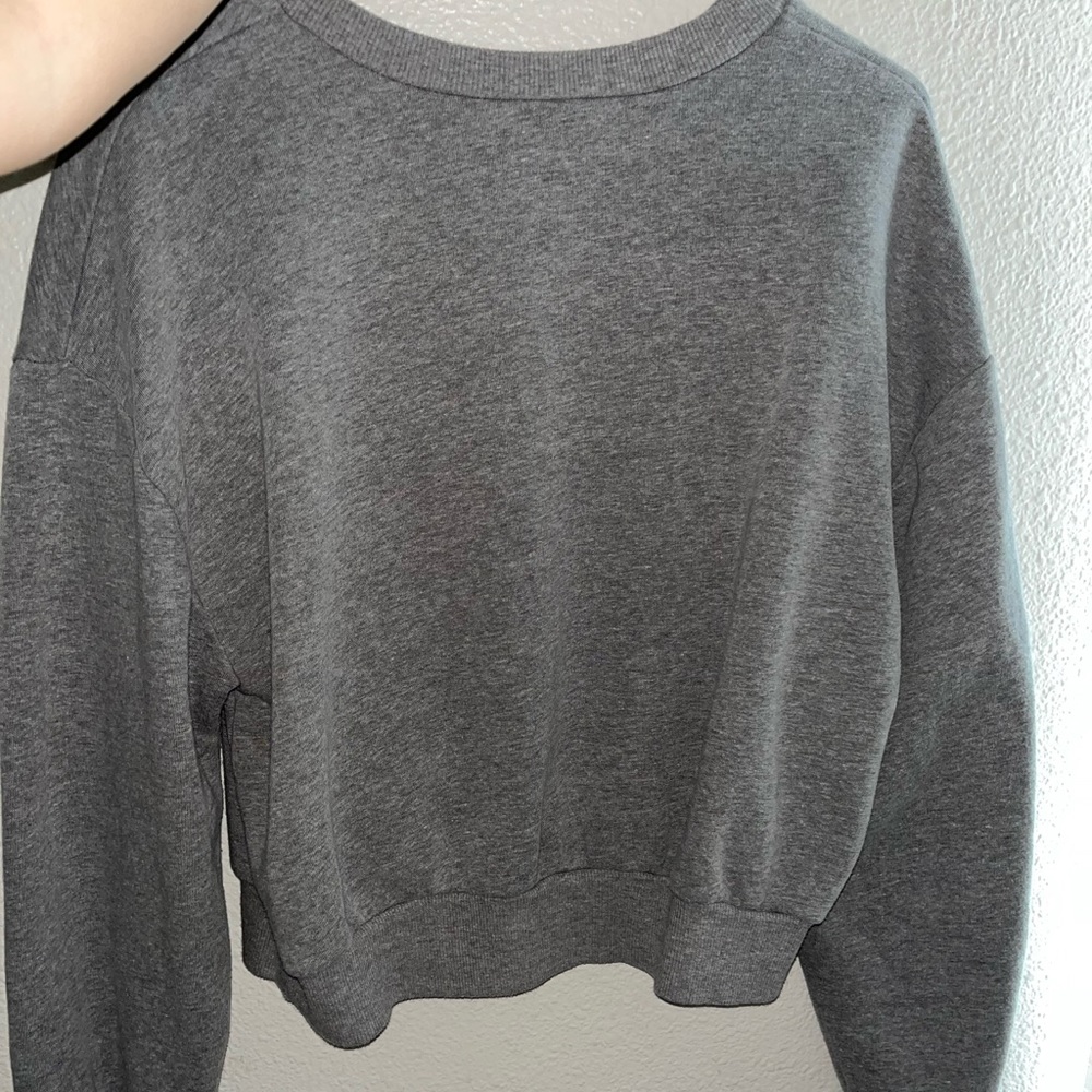 Two sweaters. - Picture 2 of 3